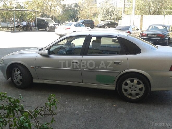 Opel Vectra 1999, 250,000 km - 2.5 l - Sumqayıt