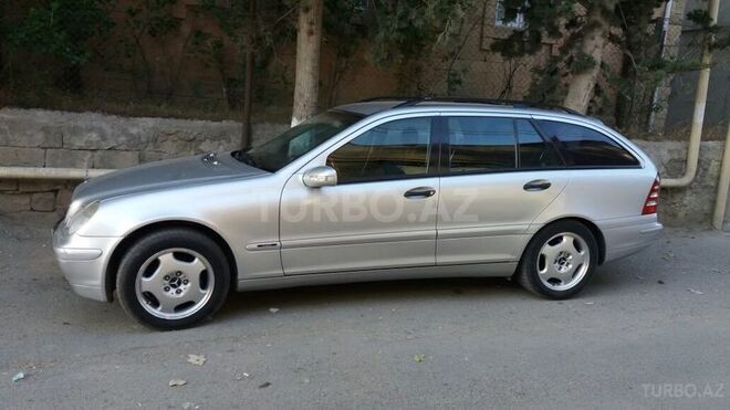 Mercedes C 220 2001, 532,700 km - 2.2 l - Bakı