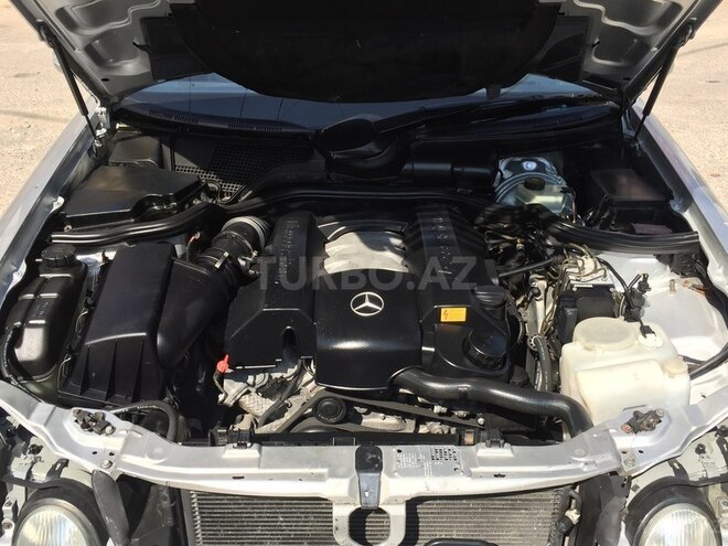 Mercedes E 240 2000, 216,000 km - 2.6 l - Bakı