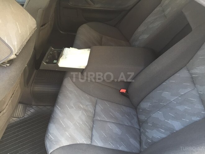 Mercedes E 240 2000, 216,000 km - 2.6 l - Bakı