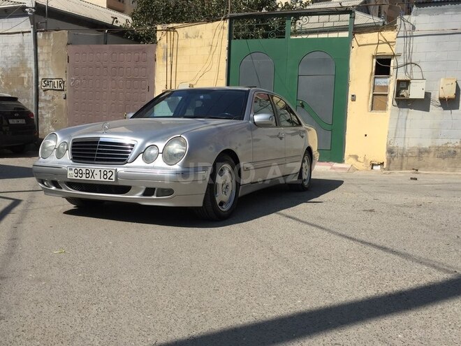 Mercedes E 240 2000, 216,000 km - 2.6 l - Bakı