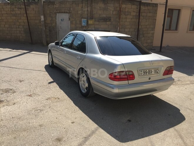 Mercedes E 240 2000, 216,000 km - 2.6 l - Bakı