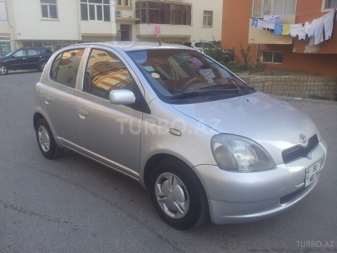 Toyota Vitz 2000, 168,000 km - 1.0 l - Bakı