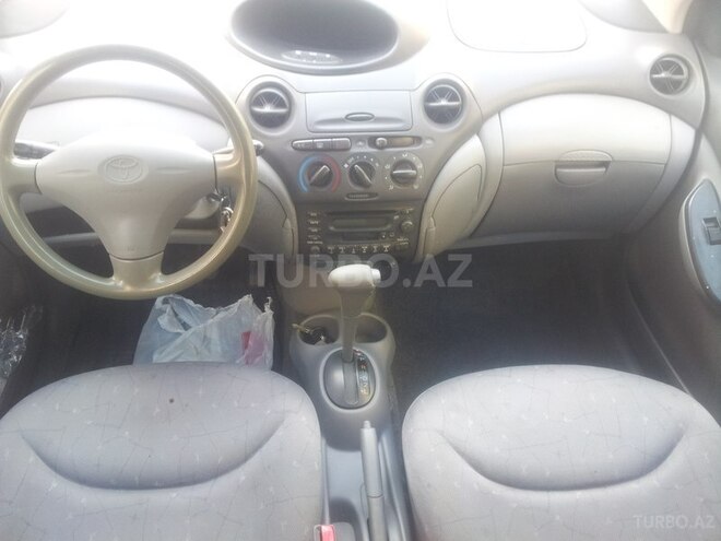 Toyota Vitz 2000, 168,000 km - 1.0 l - Bakı