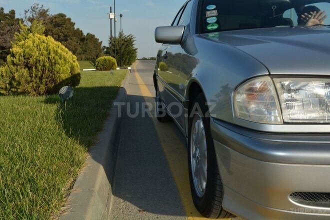 Mercedes C 180 1999, 205,000 km - 1.8 l - Bakı