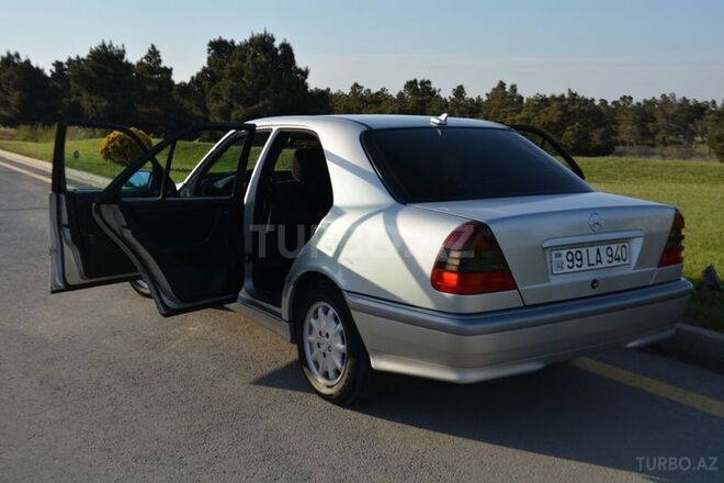 Mercedes C 180 1999, 205,000 km - 1.8 l - Bakı