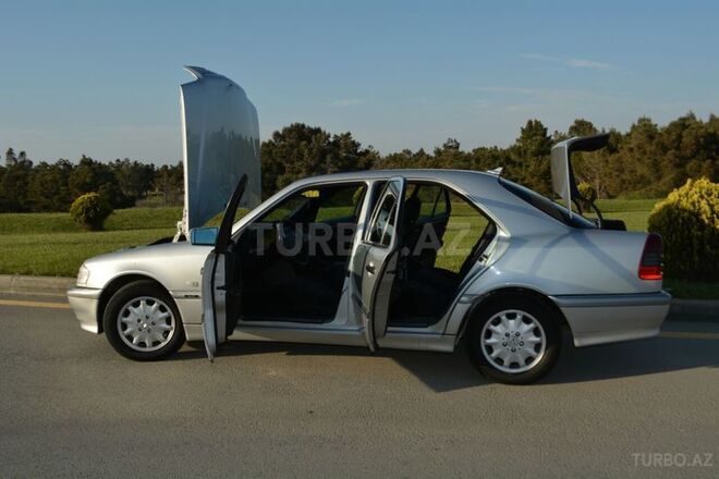 Mercedes C 180 1999, 205,000 km - 1.8 l - Bakı