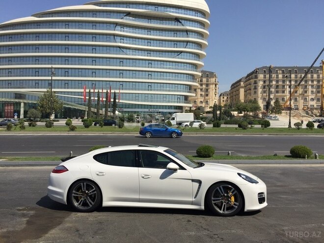 Porsche Panamera Turbo S 2010, 71,000 km - 4.8 л - Bakı