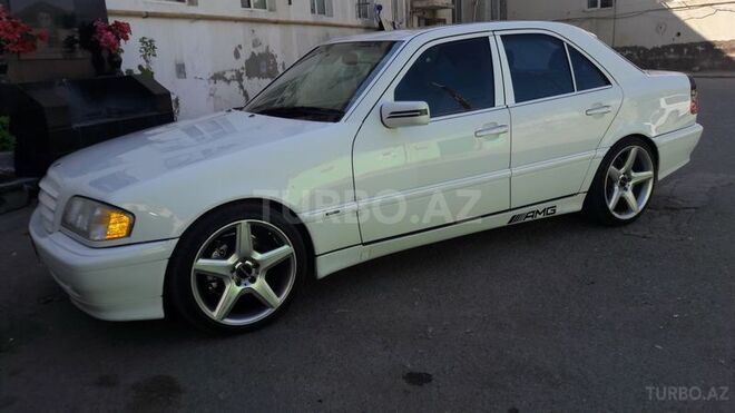 Mercedes C 230 1999, 141,000 km - 2.3 l - Bakı