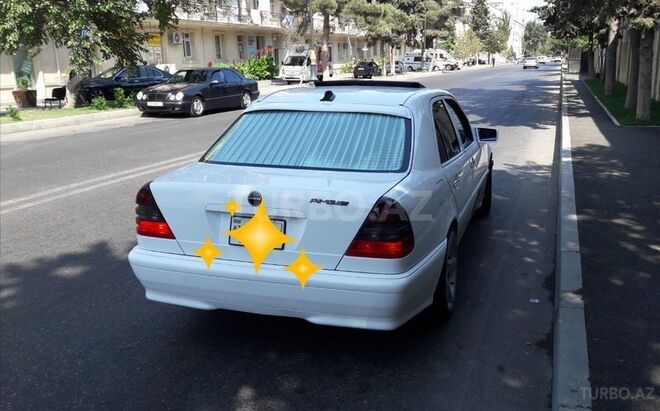 Mercedes C 230 1999, 141,000 km - 2.3 l - Bakı