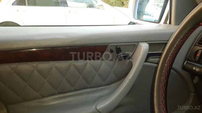 Mercedes C 230 1999, 141,000 km - 2.3 l - Bakı