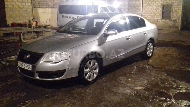 Volkswagen Passat 2005, 195,866 km - 2.0 l - Gəncə
