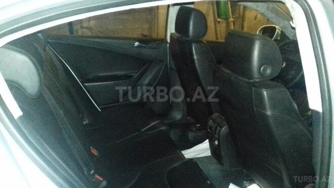 Volkswagen Passat 2005, 195,866 km - 2.0 l - Gəncə