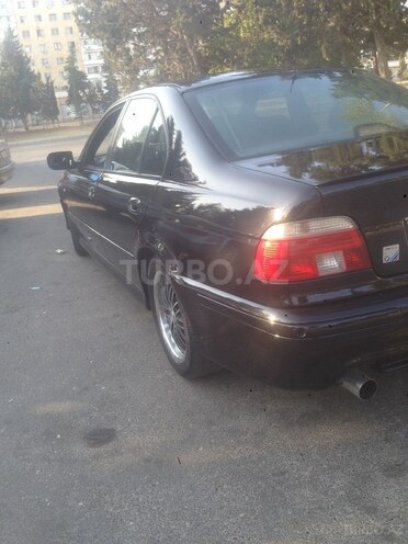 BMW 528 2001, 297,297 km - 2.8 l - Bakı