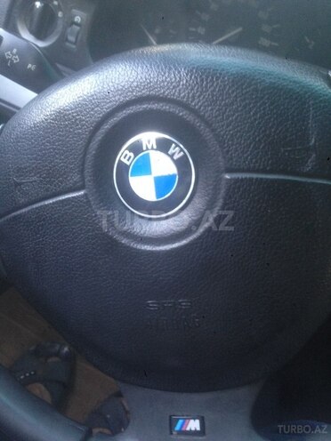 BMW 528 2001, 297,297 km - 2.8 l - Bakı
