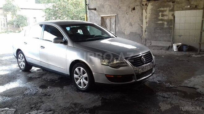 Volkswagen Passat 2005, 195,866 km - 2.0 l - Gəncə