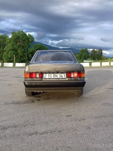 Mercedes 190 1990, 397,000 km - 2.0 l - İsmayıllı