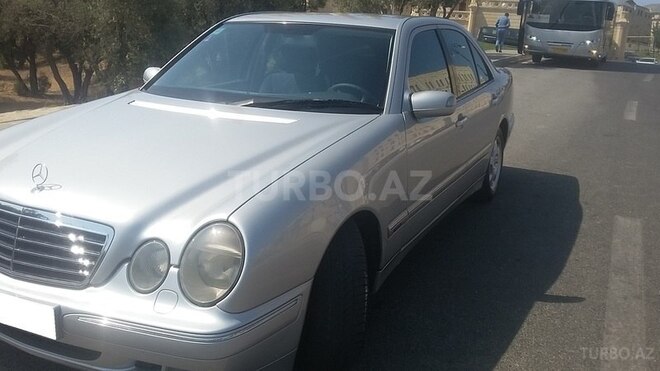Mercedes E 220 2000, 316,000 km - 2.2 l - Bakı