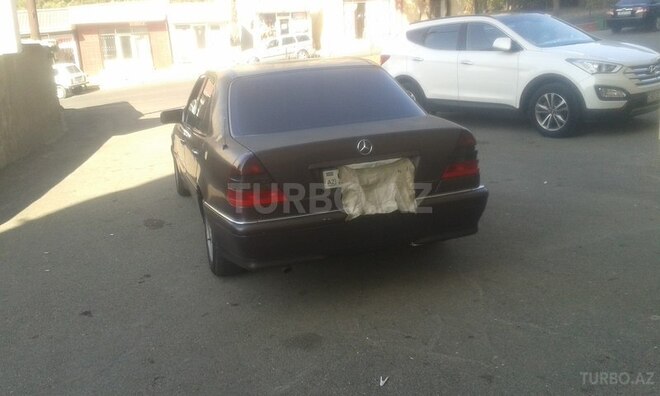 Mercedes C 180 1995, 300,000 km - 1.8 l - Bakı