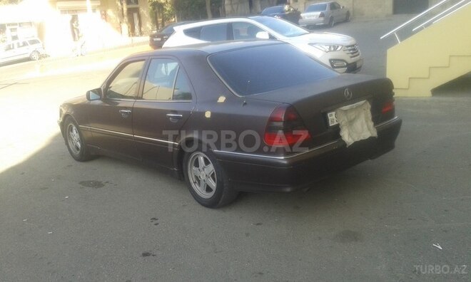 Mercedes C 180 1995, 300,000 km - 1.8 l - Bakı