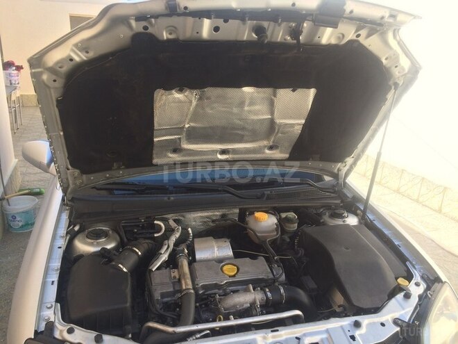 Opel Vectra 2004, 246,000 km - 2.2 л - Bakı