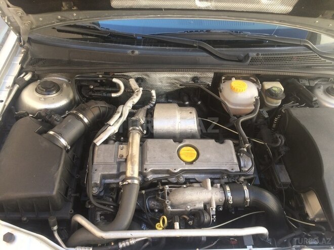 Opel Vectra 2004, 246,000 km - 2.2 л - Bakı