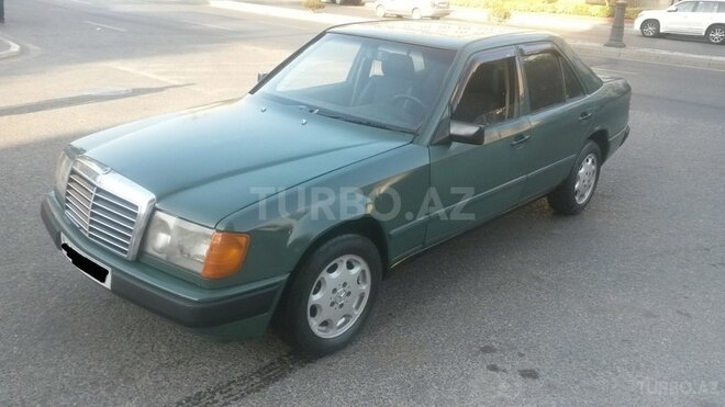 Mercedes E 200 1989, 176,000 km - 2.0 l - Bakı