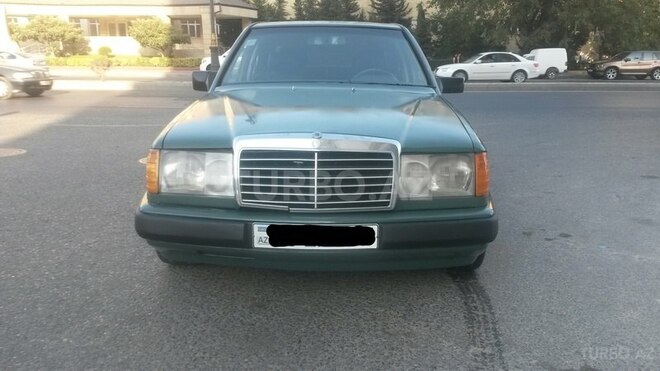 Mercedes E 200 1989, 176,000 km - 2.0 l - Bakı