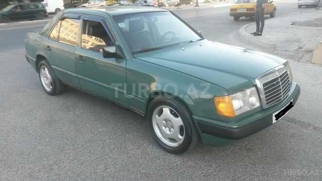 Mercedes E 200 1989, 176,000 km - 2.0 l - Bakı