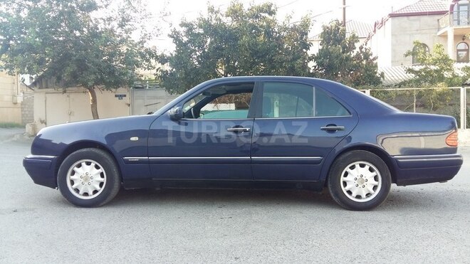 Mercedes E 240 1998, 333,000 km - 2.4 л - Bakı