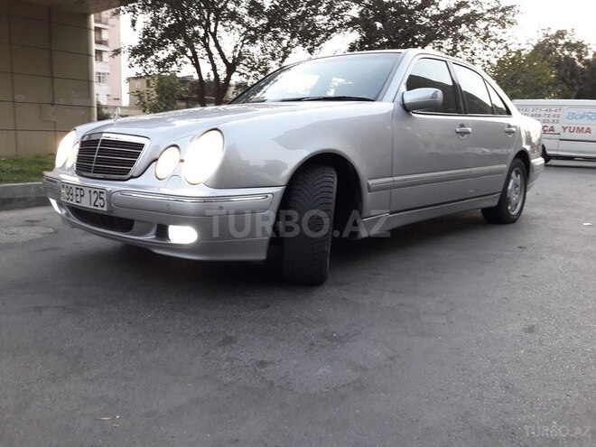 Mercedes E 220 2000, 317,000 km - 2.2 l - Bakı