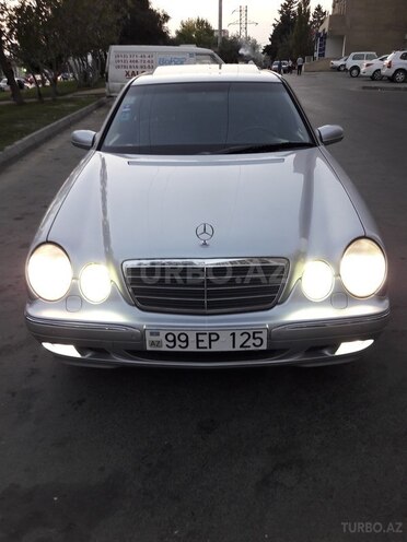 Mercedes E 220 2000, 317,000 km - 2.2 l - Bakı
