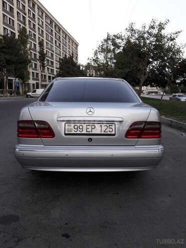Mercedes E 220 2000, 317,000 km - 2.2 l - Bakı