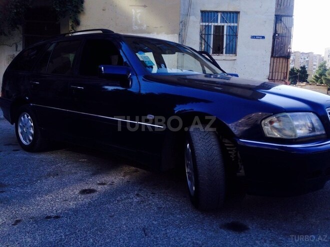 Mercedes C 220 1999, 323,000 km - 2.2 л - Bakı