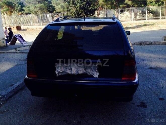 Mercedes C 220 1999, 323,000 km - 2.2 л - Bakı