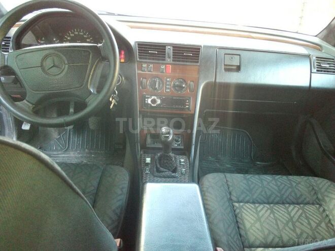 Mercedes C 180 1995, 385,000 km - 1.8 l - Bakı