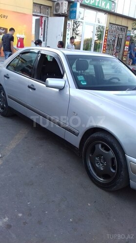 Mercedes E 200 1998, 838,600 km - 2.0 l - Bakı
