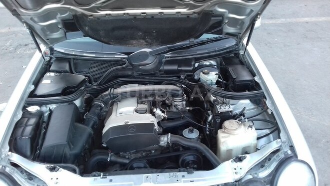 Mercedes E 200 1998, 838,600 km - 2.0 l - Bakı