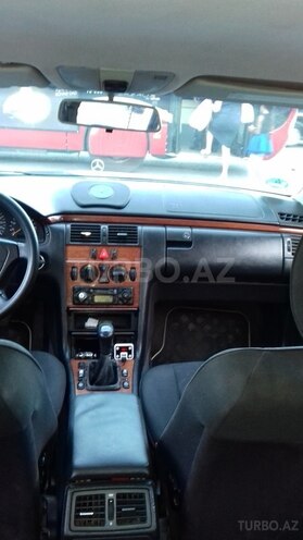 Mercedes E 200 1998, 838,600 km - 2.0 l - Bakı