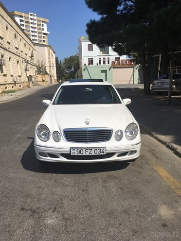 Mercedes E 220 2004, 213,000 km - 2.2 l - Bakı
