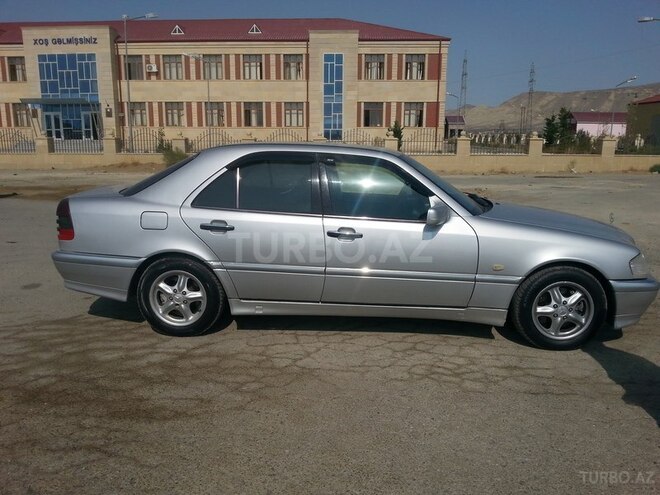 Mercedes C 240 1999, 288,000 km - 2.4 l - Bakı