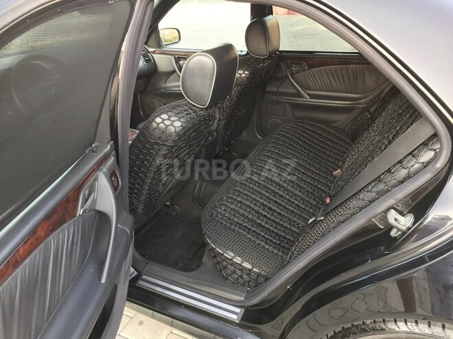 Mercedes E 240 2001, 178,500 km - 2.4 л - Bakı