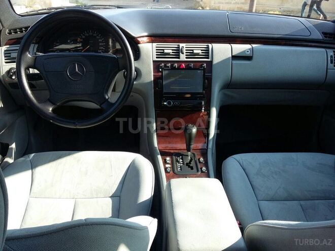 Mercedes E 230 1996, 310,000 km - 2.3 l - Bakı