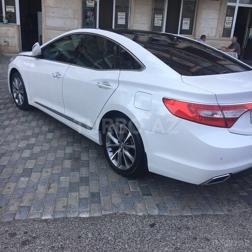 Hyundai Grandeur 2015, 13,900 km - 2.4 l - Bakı