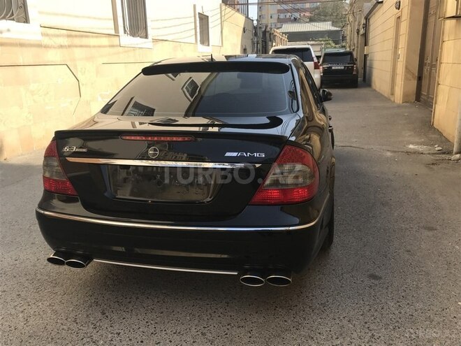 Mercedes E 240 2005, 290,000 km - 2.6 l - Bakı