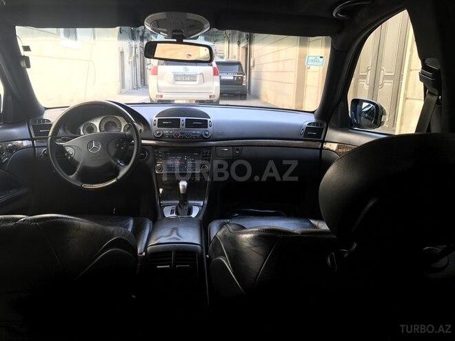 Mercedes E 240 2005, 290,000 km - 2.6 l - Bakı