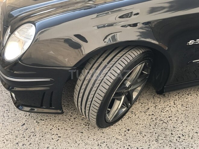 Mercedes E 240 2005, 290,000 km - 2.6 l - Bakı