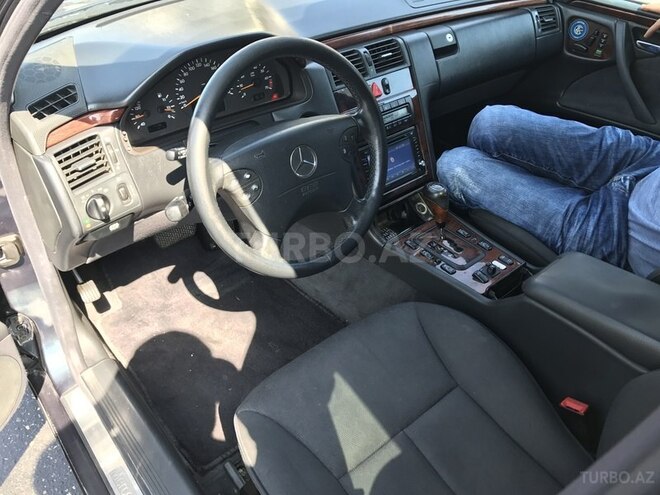 Mercedes E 240 2000, 320,000 km - 2.4 l - Bakı