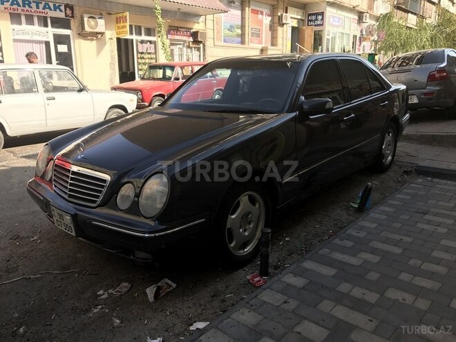 Mercedes E 240 2000, 320,000 km - 2.4 l - Bakı