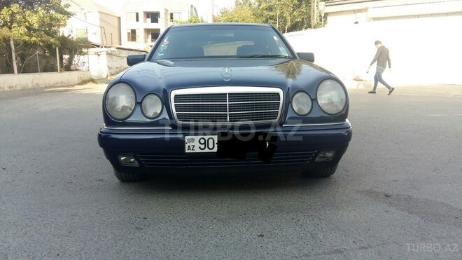 Mercedes E 240 1998, 330,000 km - 2.4 l - Bakı